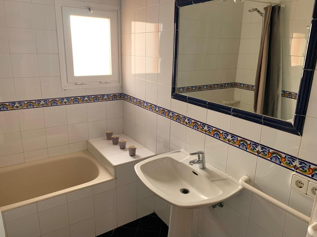 Apt Rex Con 2 Camere เอสปุญอลส์ ภายนอก รูปภาพ